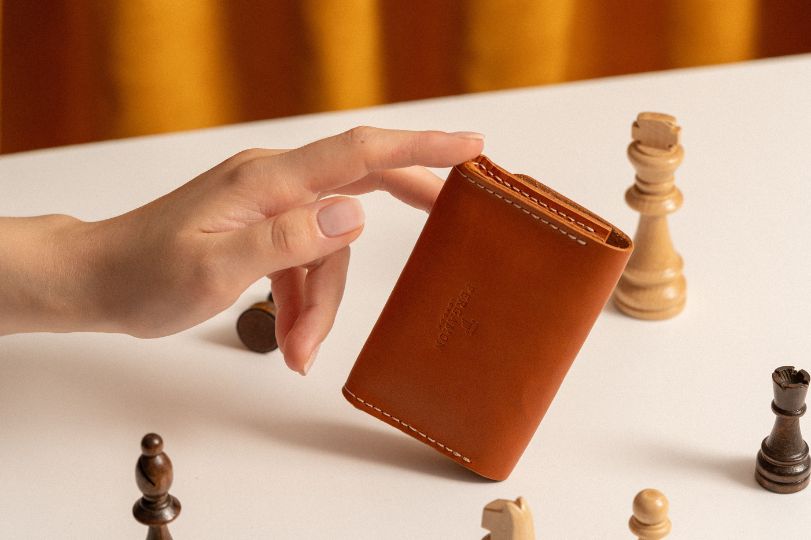 Trifold leather wallet